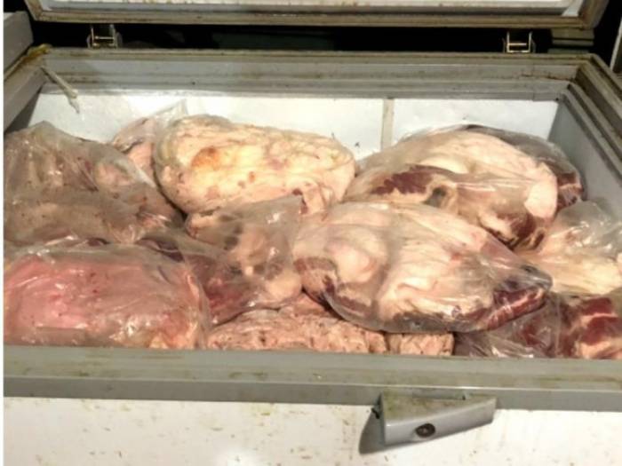 120 kg thịt heo thối trữ trong tủ cấp đông hơn 10 ngày