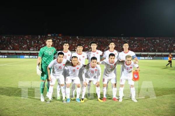 Việt Nam trở lại top 15 châu Á trên bảng xếp hạng FIFA