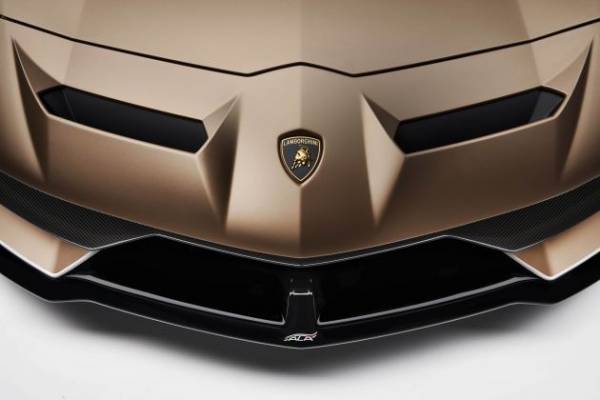 Sự thật về tin đồn thương hiệu Lamborghini bị “bỏ rơi”
