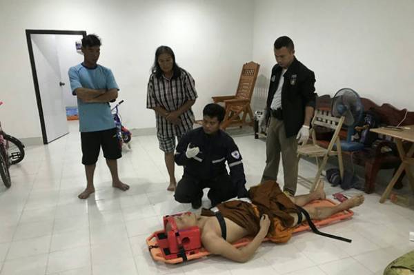 Lẻn vào cửa hàng ăn trộm xà phòng, nhà sư Thái Lan bị bắn chết