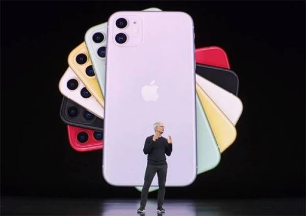 Apple bán 10 triệu iPhone trong hai tháng