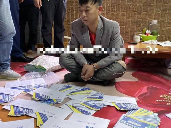 Nam thanh niên Hà Nam cùng đồng bọn ‘khởi nghiệp’ bằng cách in và bán vé giả trận Việt Nam – Thái Lan