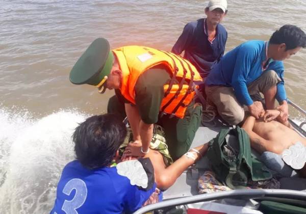 Kiên Giang: 2 thuyền viên t‌ử von‌g, 3 người nguy kịch vì ngạt khí trên biển