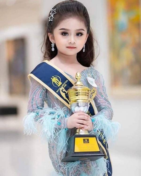 Thiên thần nhí 6 tuổi đăng quang Hoa hậu nhí Thái Lan 2019