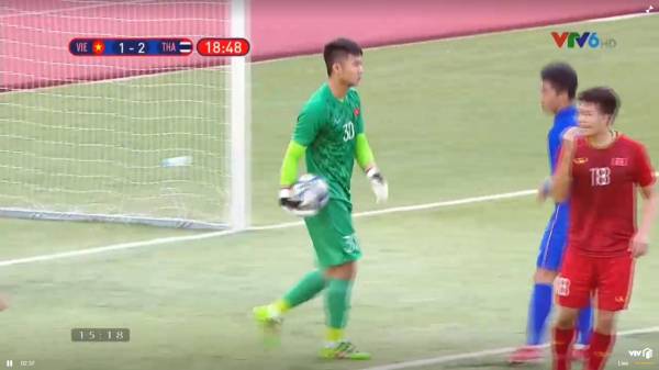 Sau khi ‘dâng tặng’ 2 bàn cho Thái Lan, thủ môn Văn Toản chính thức lên tiếng