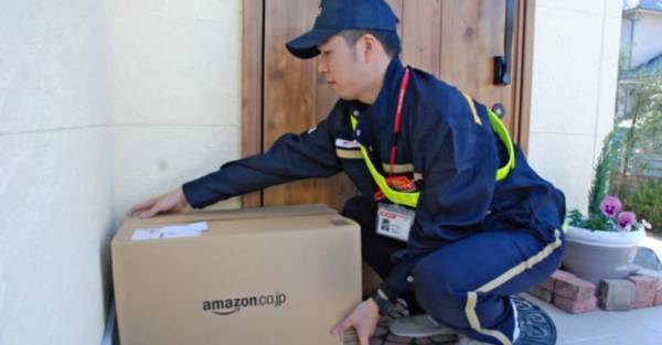 Việc Amazon trả hàng trước cửa nhà khách hàng gây tranh cãi khắp nước Nhật