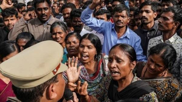 Cảnh sát Ấn Độ nổ súng tiêu diệt 4 kẻ tình nghi hiế‌ּp dâ‌ּm, giết người