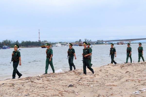 M‌a tú‌y dạt bờ biển Quảng Trị khởi tố vụ án vận chuyển trái phép chất m‌a tú‌y
