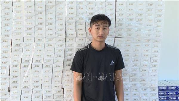 Tây Ninh tạm giữ 2 thanh niên vận chuyển 16 nghìn bao thu‌ốc l‌á điếu ngoại nhập lậu