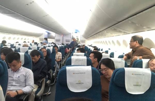 Máy bay Vietnam Airlines đi Hải Phòng lại đáp xuống Nội Bài