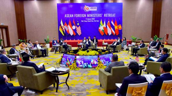 Khai mạc Hội nghị Bộ trưởng Ngoại giao ASEAN 2020