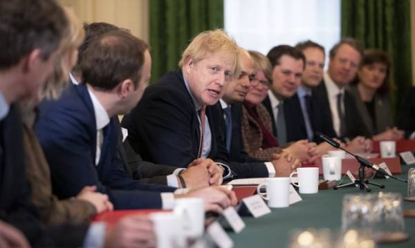Thủ tướng Anh dọa sa thải các bộ trưởng nếu không chấn chỉnh công việc