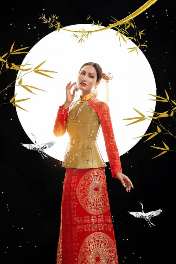 Cận cảnh trang phục dân tộc ‘Bà Triệu’ của Hoài Sa tại Miss International Queen 2020