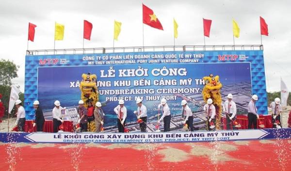 Khởi công xây dựng khu bến cảng trên 14 nghìn tỷ đồng ở Quảng Trị