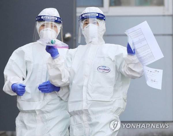 Hàn Quốc ghi nhận gần 9.000 ca nhiễm SARS-CoV-2