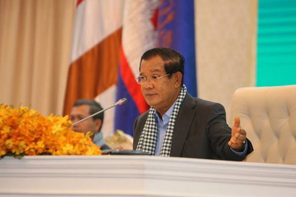 Campuchia cân nhắc ban bố tình trạng khẩn cấp vì Covid-19
