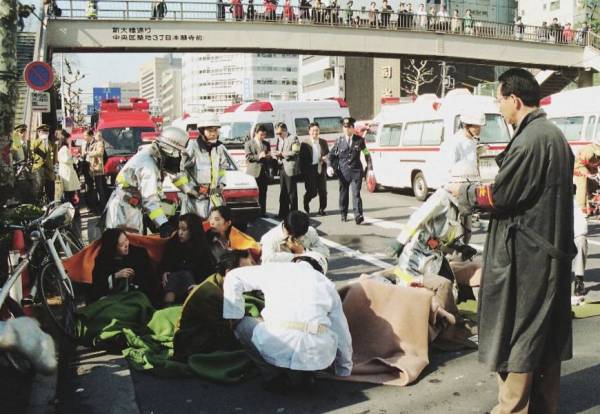 25 năm cuộc tấn công bằng khí sarin ở Tokyo và bước ngoặt của Murakami