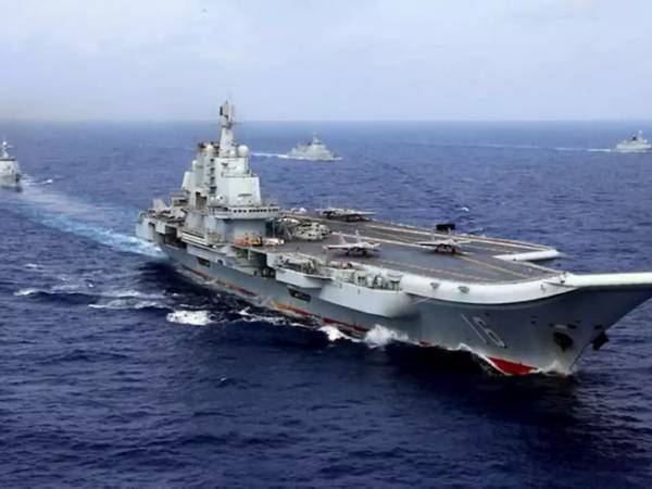 Trung Quốc tung đội tàu sân bay Liêu Ninh ra Thái Bình Dương