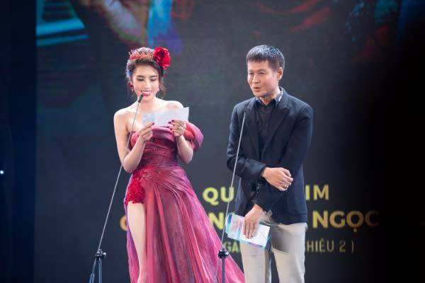 Hoa hậu quê Khánh Hòa xinh đẹp lại tài giỏi, không cần đại gia vẫn có nhà và xe sang