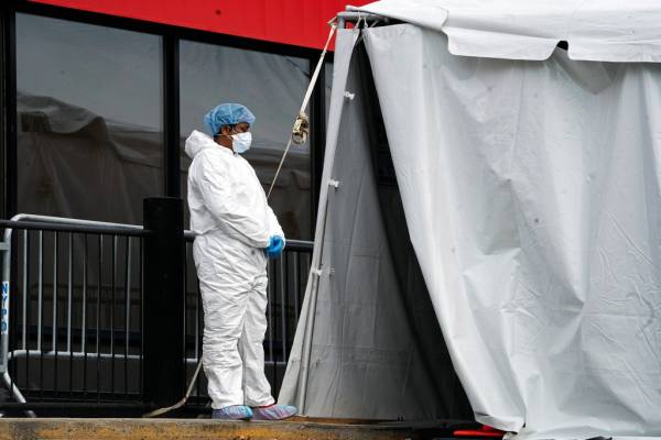 Con số báo động - New York tính thêm 3.700 ca t‌ử von‌g ‘nghi mắc virus’