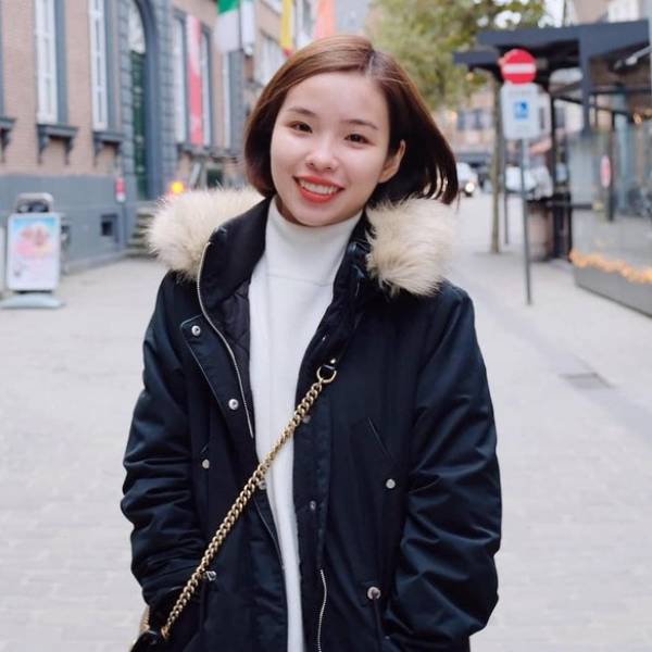 Vợ Công Phượng tốt nghiệp thạc sĩ, bạn gái Quang Hải là du học sinh