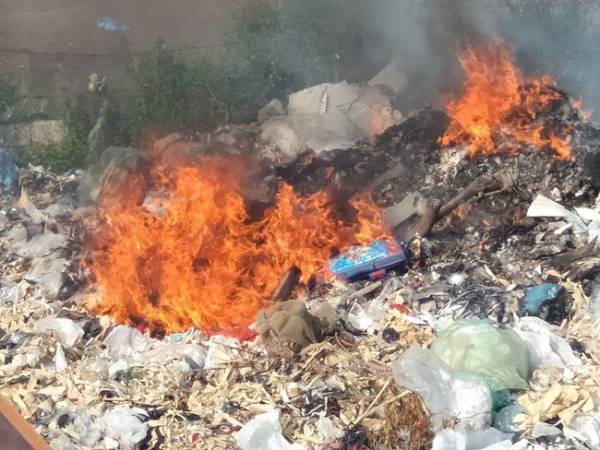 Hải Phòng: Bãi rác đốt âm ỉ suốt ngày đêm “bức tử” người dân