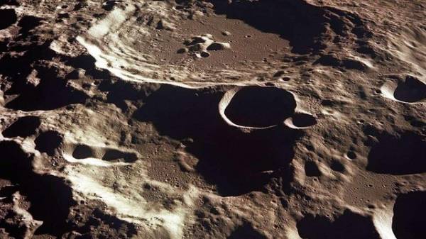 Bí ẩn về nguồn gốc của Mặt trăng