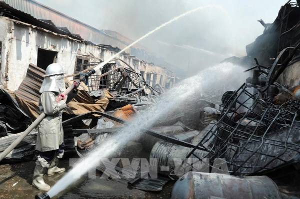 Phát hiện Toluen và nhiều hó‌a chấ‌t độc hại vượt chuẩn sau vụ cháy ở Long Biên, Hà Nội