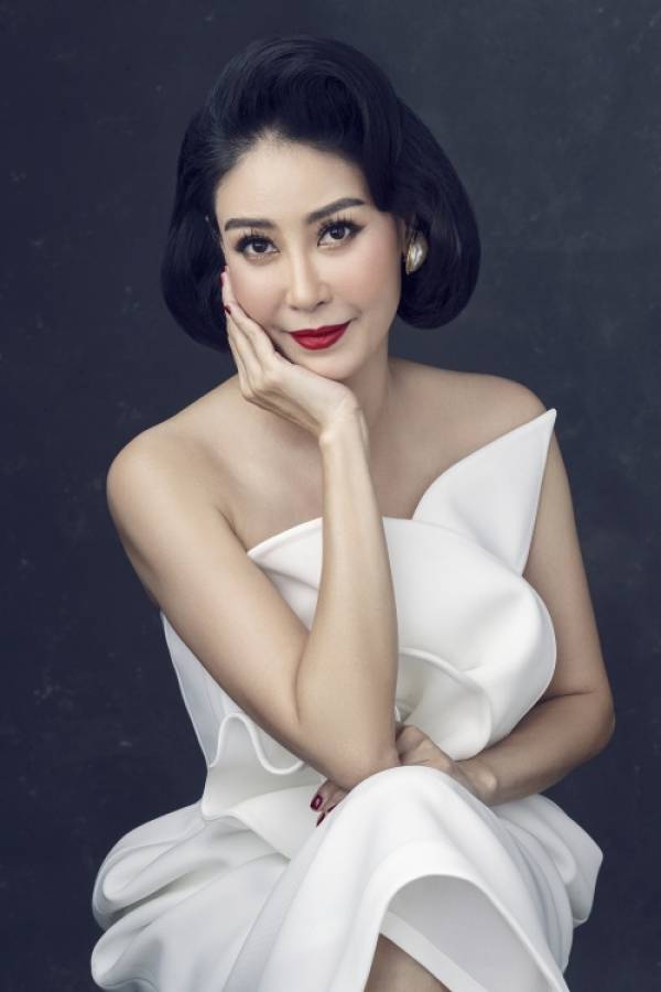 Á hậu, MC Thụy Vân làm giám khảo Hoa hậu Việt Nam 2020