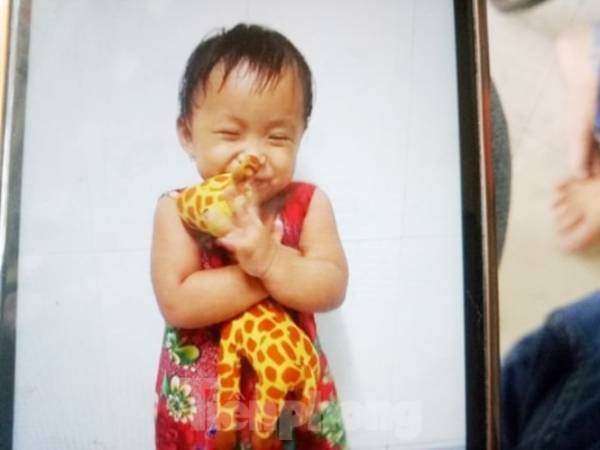 Bình Dương: Người cha khiếm thị gọi điện cầu cứu vì con gái mất tích 2 ngày, nghi liên quan đến vợ cũ