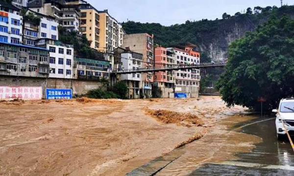 Mưa lũ tiếp tục tàn phá nhiều khu vực ở Trung Quốc