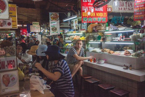 Có một chợ đêm Bến Thành buồn đến nao lòng: ‘Khách Việt còn không có chứ nói chi khách nước ngoài’
