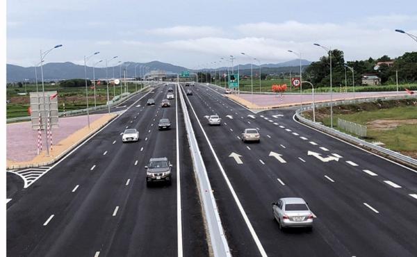 Quảng Ninh: Địa phương đầu tiên trên cả nước xây dựng đường cao tốc bằng ngân sách tỉnh