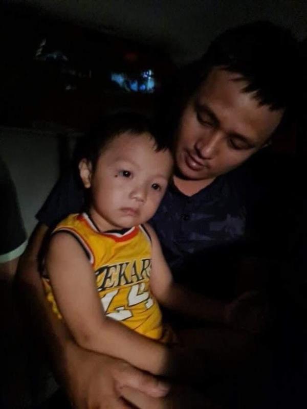 Bố của bé trai bị bắt cóc ở Bắc Ninh bất ngờ tung loạt tin nhắn bị kẻ gian lợi dụng để lừa tiền
