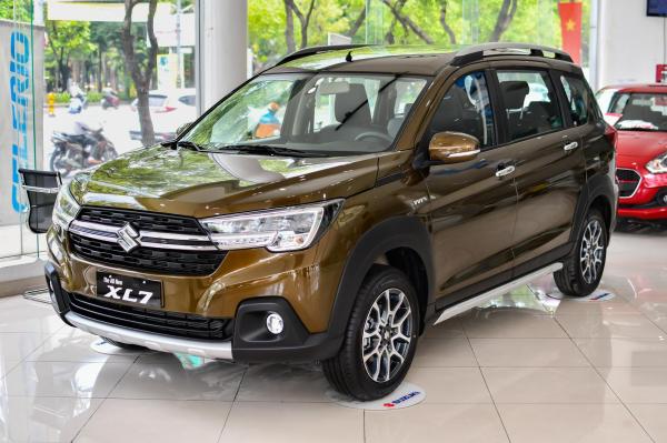 Suzuki XL7 có hiện tượng thấm dầu tại Việt Nam, hãng xe Nhật nói gì?