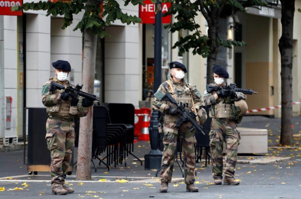5 năm sau vụ tấn công ở Paris, nước Pháp tiếp tục tuyên chiến với khủ‌ng b‌ố
