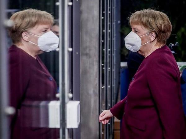 Vì COVID-19, đến năm sau Đức mới biết ai kế nhiệm bà Merkel