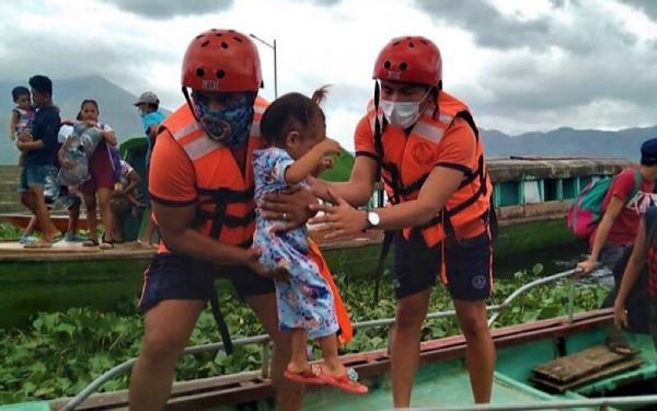 Ít nhất bốn người thiệt mạng khi bão Goni càn quét phía đông Philippines