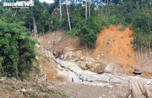 Nguyên nhân sạt lở đất khiến 22 người chết và mất tích ở Trà Leng