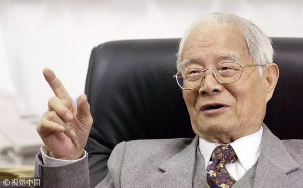 Quốc y Đại sư TQ 104 tuổi: Việc “đại sự” của mỗi người là làm 3 điều đúng giờ để sống thọ