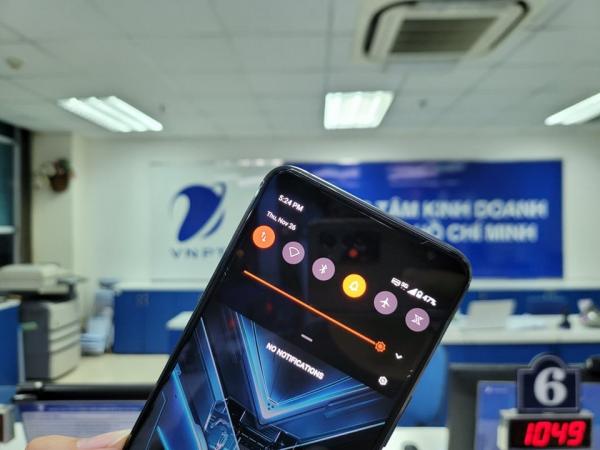 Thử nghiệm nhanh sóng 5G VinaPhone tại TP Hồ Chí Minh, download chạm mốc 1 Gbit/s