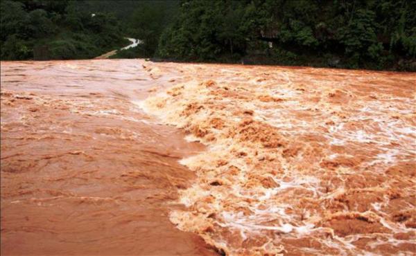 Cảnh báo lũ trên các sông từ Quảng Bình đến Ninh Thuận