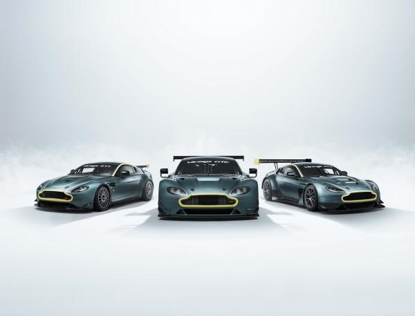 Aston Martin ra mắt bộ sưu tập ba chiếc Vantage bản đua