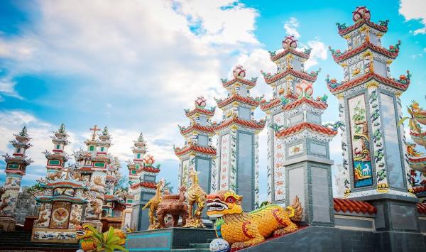 “Mục sở thị” khu lăng mộ xa hoa, lộng lẫy hiếm có tại Việt Nam