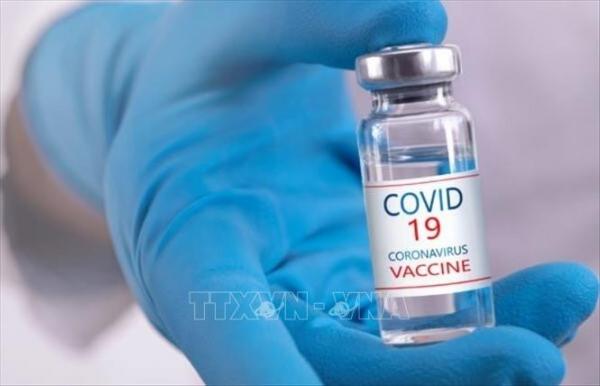 Pháp và Tây Ban Nha tiếp nhận lô vaccine phòng ngừa bệnh COVID-19 đầu tiên
