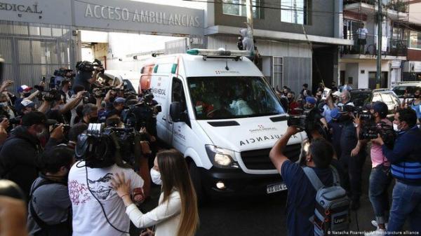 Uẩn khúc về chiếc xe cứu thương trước khi di‌ego Maradona qua đời