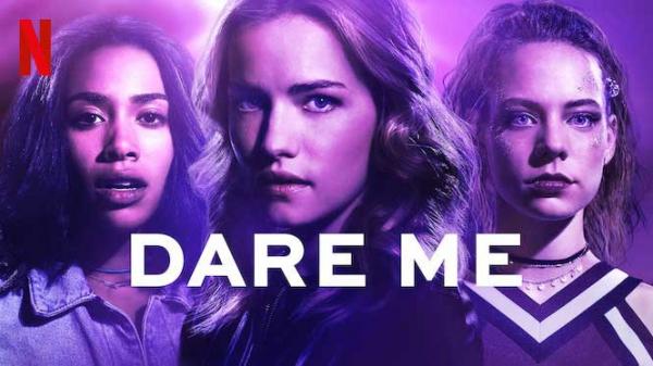 “Dare Me“: Tiểu thuyết ly kỳ lãng mạn về các bạn trẻ trước sức hút của thế giới người lớn