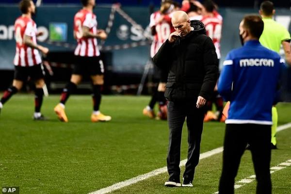 HLV Zidane: “Real Madrid không phải buồn vì thua Bilbao”