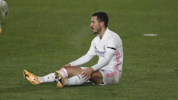 Hazard mất bóng sáu lần trong thất bại của Real