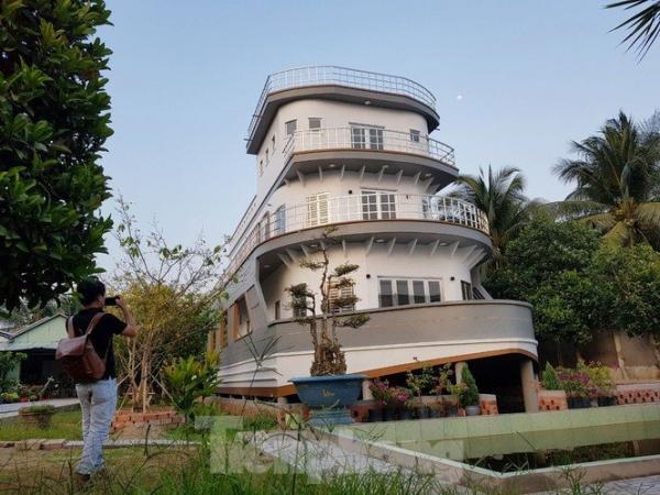 Chiêm ngưỡng “căn nhà du thuyền” 5 tỷ độc nhất miền Tây